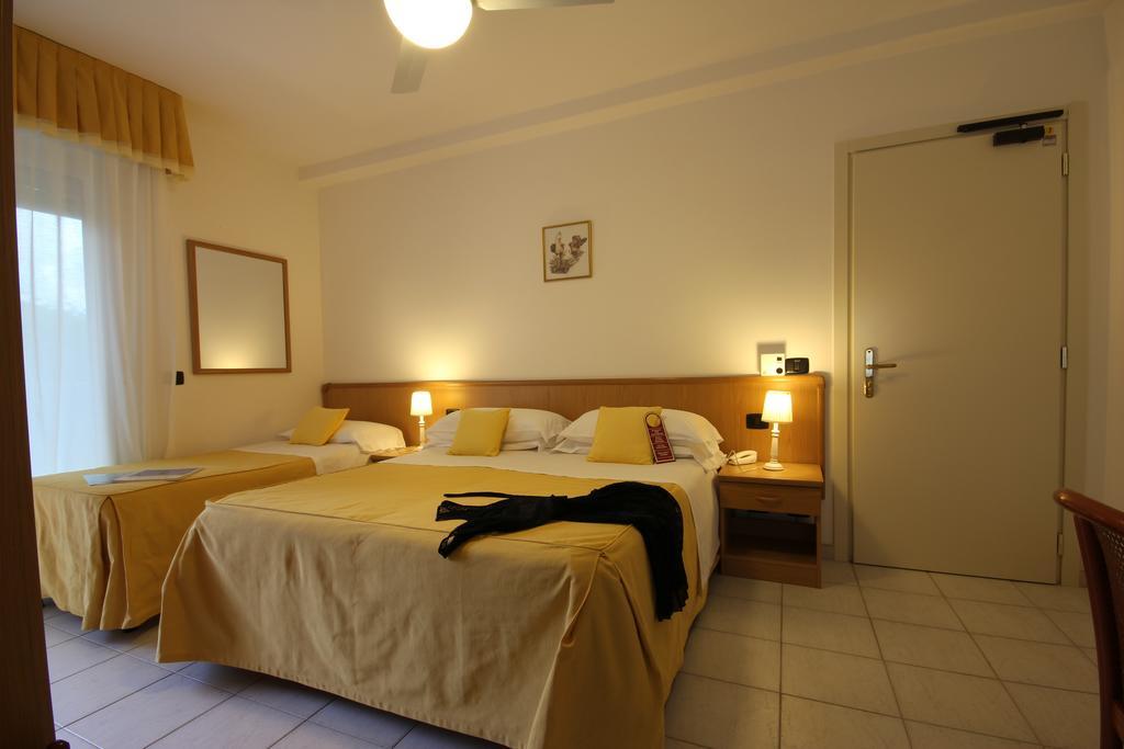 Hotel Miramare Forte dei Marmi Pokoj fotografie